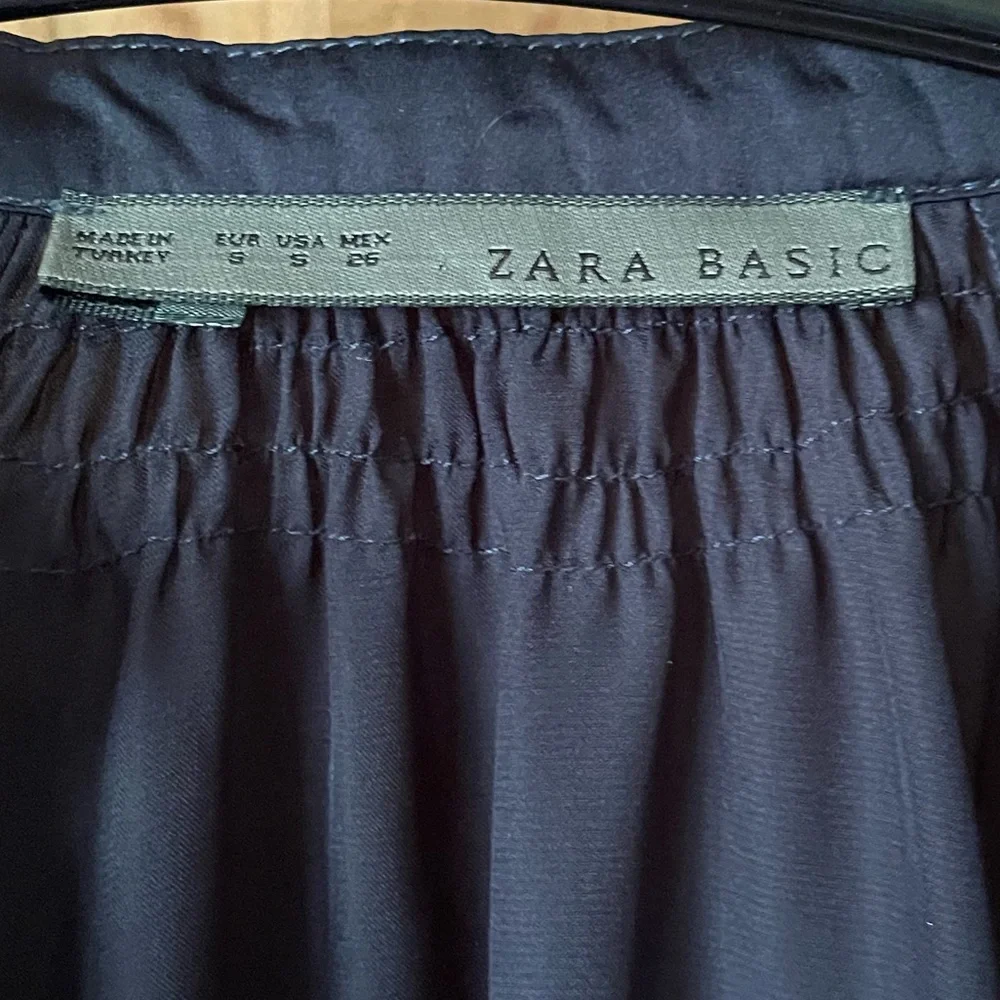 Zara basic - Picture 3 of 3